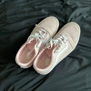 vans lace shoes